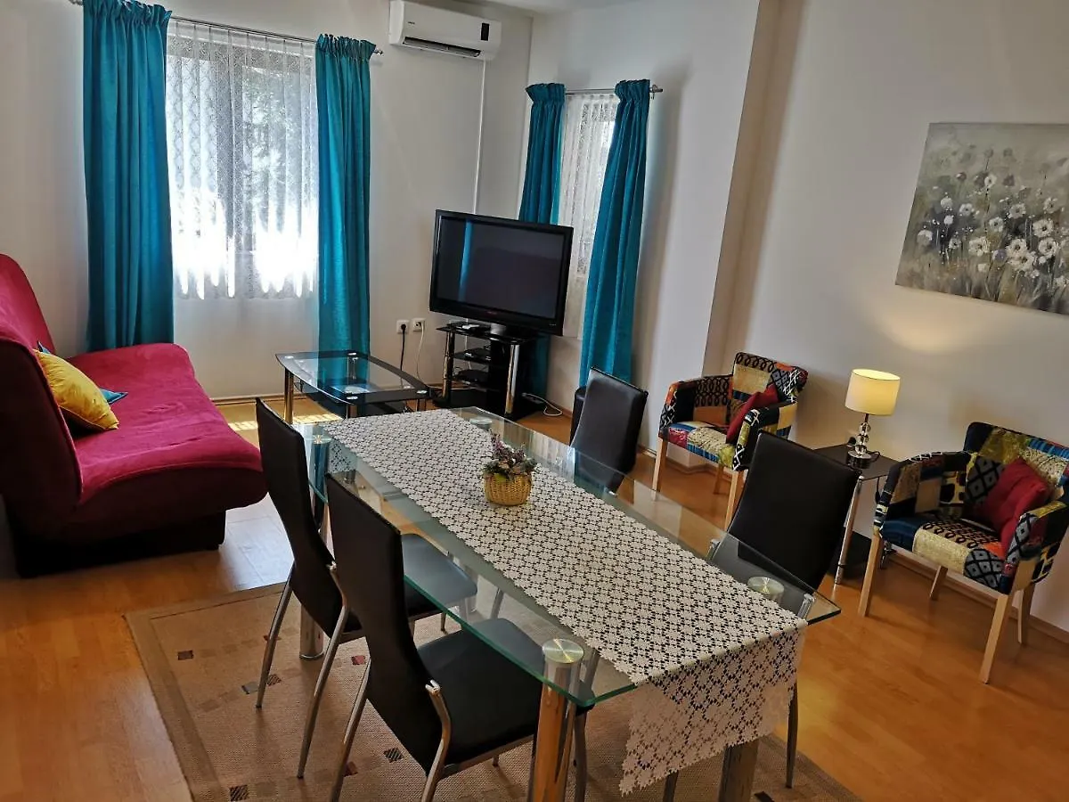 Apartments Olivia Kastela Croatia