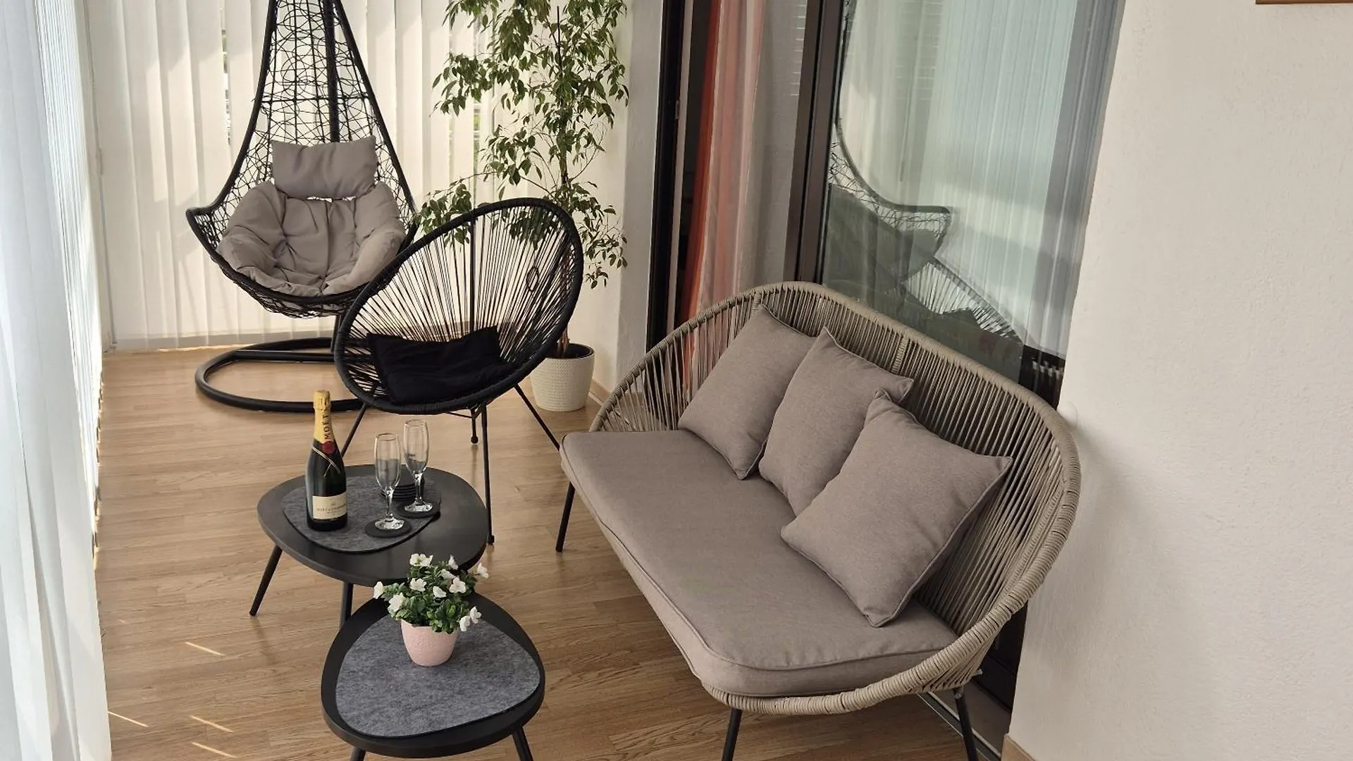 Apartments Olivia Kastela 0*,  Croatia