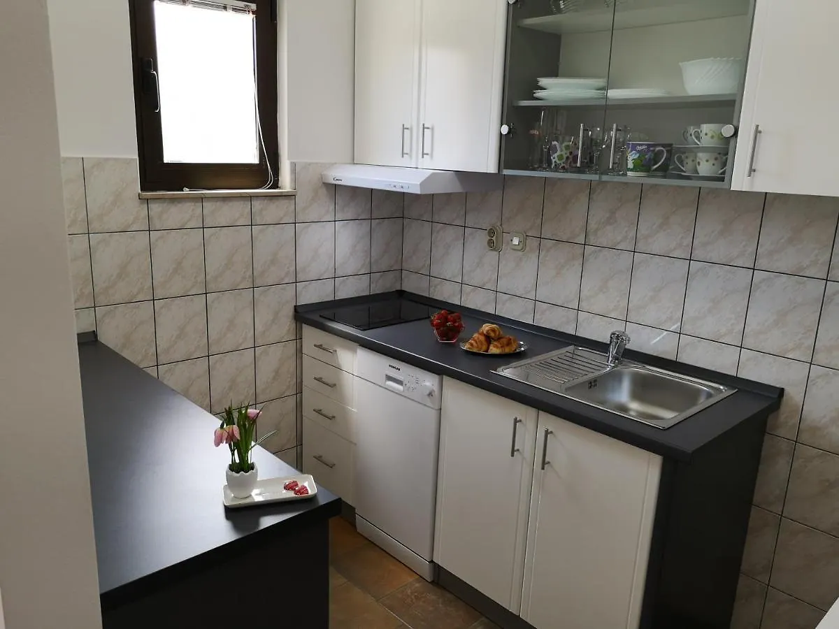 Apartments Olivia Kastela 0*,